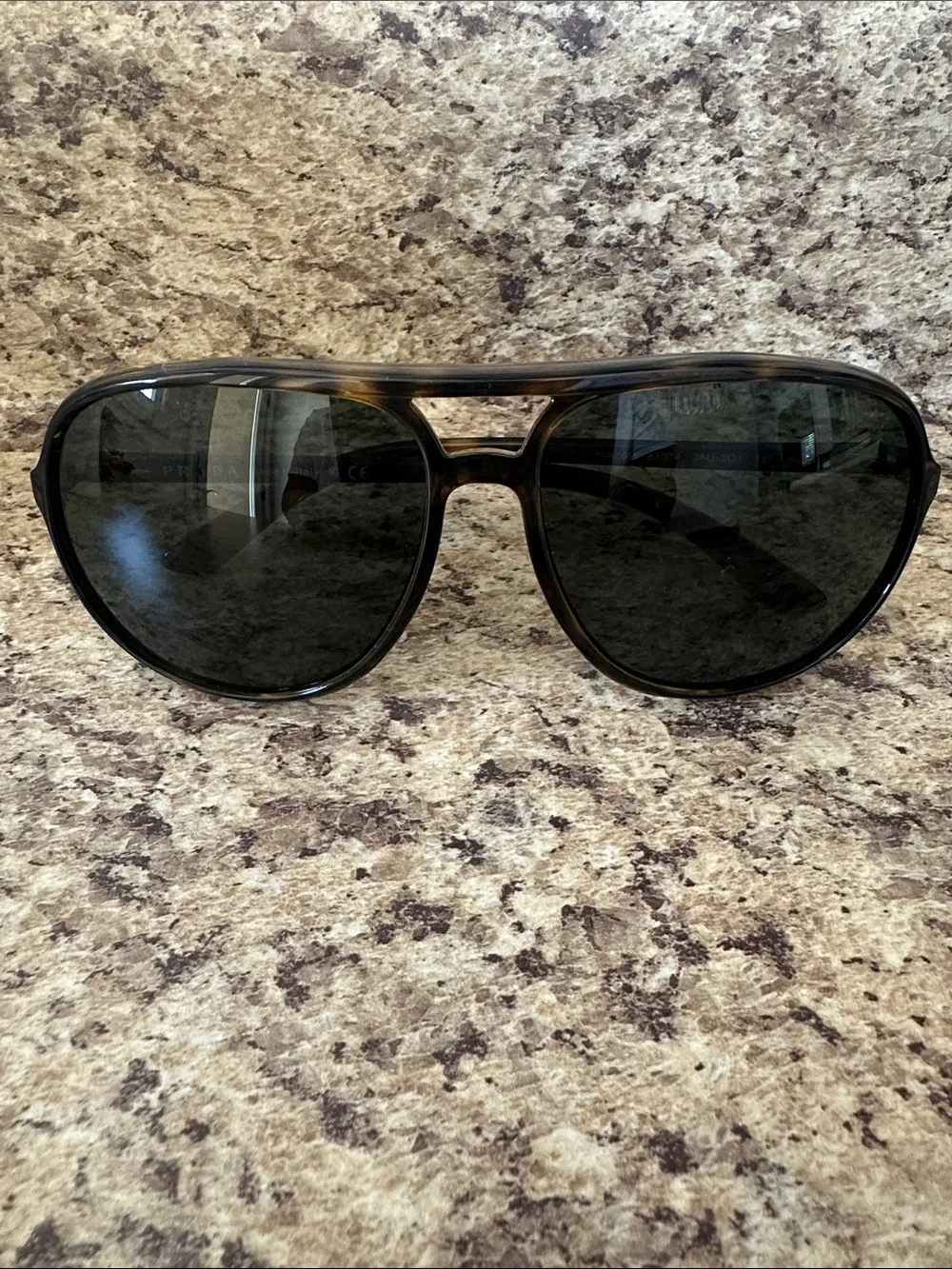 Prada good aviator